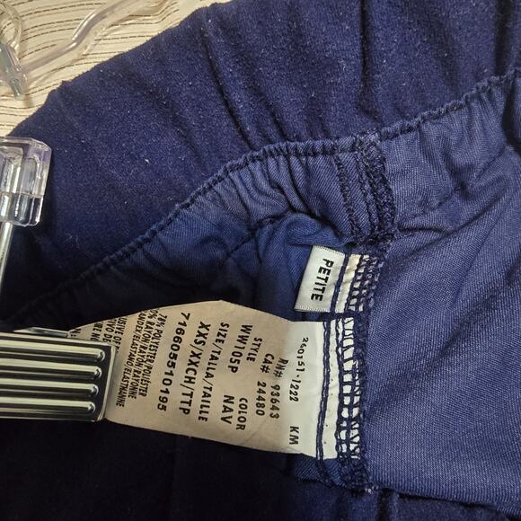 Lot of scrub bottoms for women 2 Blue XXS, 1 black S, 1 Gray xs - Picture 8 of 12